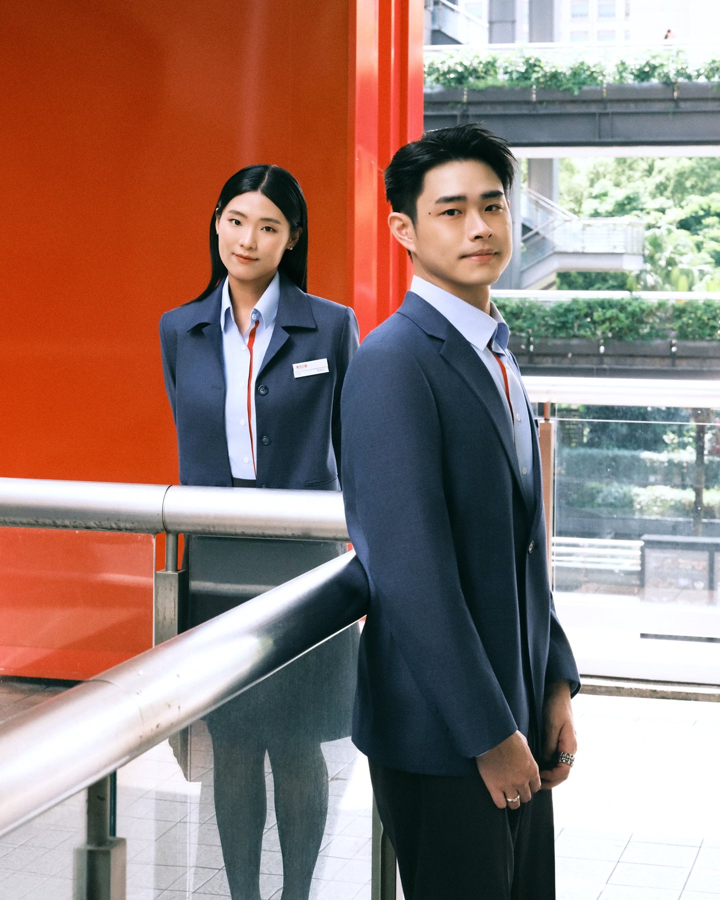 新光三越員工制服大升級!旅法設計師 Peter Wu 親自操刀,6 月全台將正式亮相!