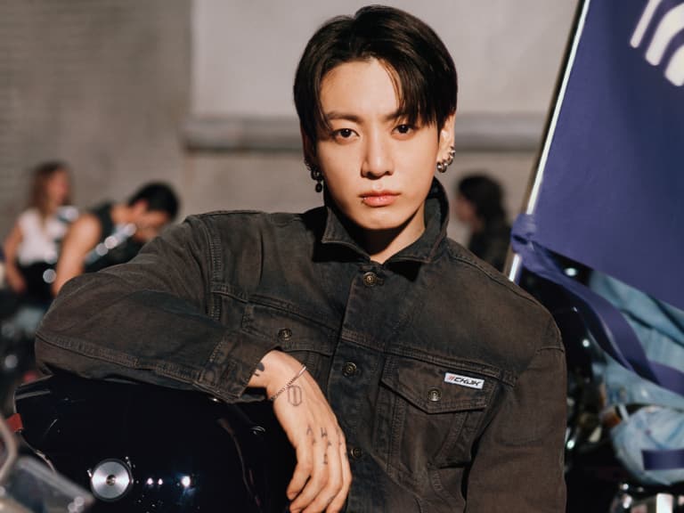 BTS 防彈少年團田柾國身高 178 推出 CK 限量聯名系列！發售時間、快閃店資訊一次看！