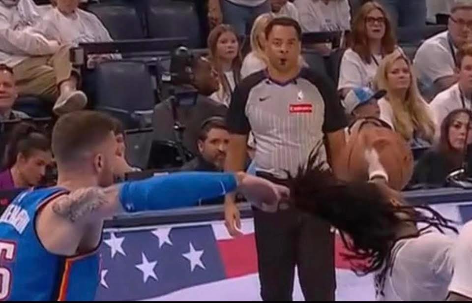 NBA／Isaiah Hartenstein 骯髒防守引爆爭議！對斑馬又抓又拐、搶籃板拉 Castle 頭髮！
