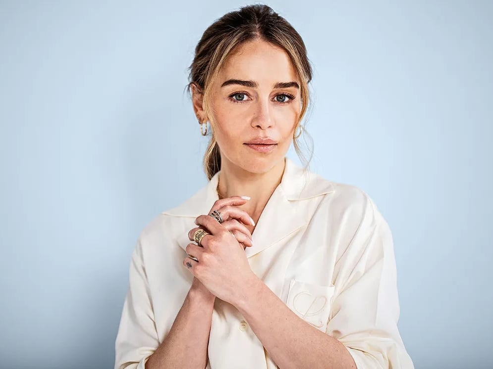 艾蜜莉亞克拉克 Emilia Clarke 罕見談曾腦動脈瘤破裂！坦言：「我本該 S 去！」