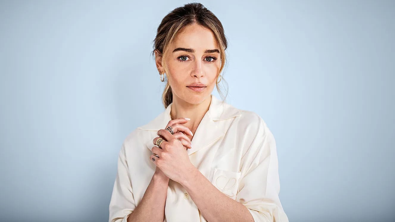 艾蜜莉亞克拉克 Emilia Clarke 罕見談曾腦動脈瘤破裂!坦言:「我本該 S 去!」
