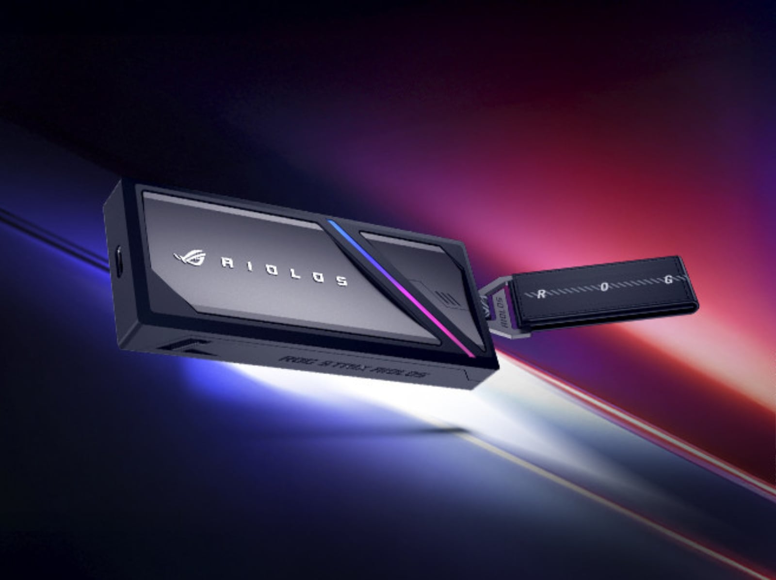 ROG 睽違 3 年推旗艦機殼 Cronox 狂讚！內建 9.2 吋 LCD 螢幕、旋轉風扇支架⋯電競玩家必看！