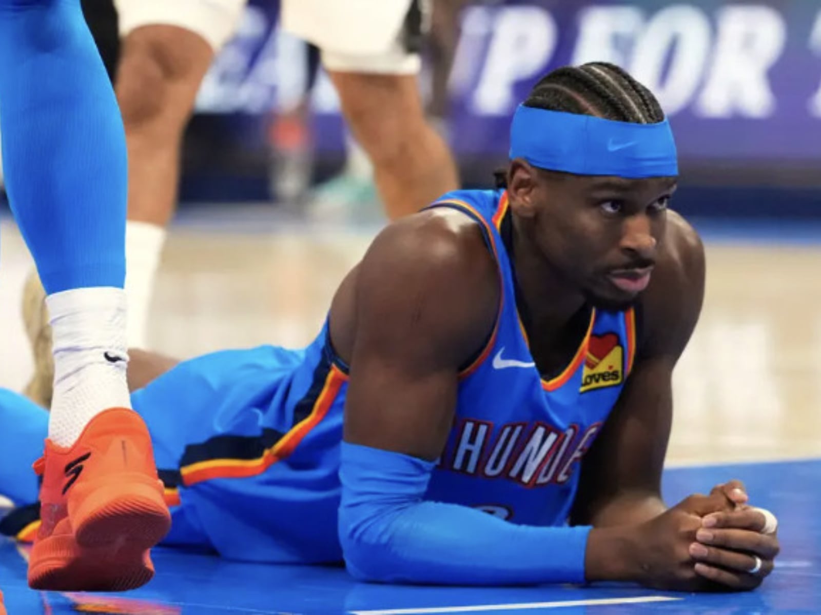 NBA／SGA 西決每 4 次出手就倒地 1 次！27.6% 倒地率數據曝光，網友笑封「地板流 GOAT」  ！