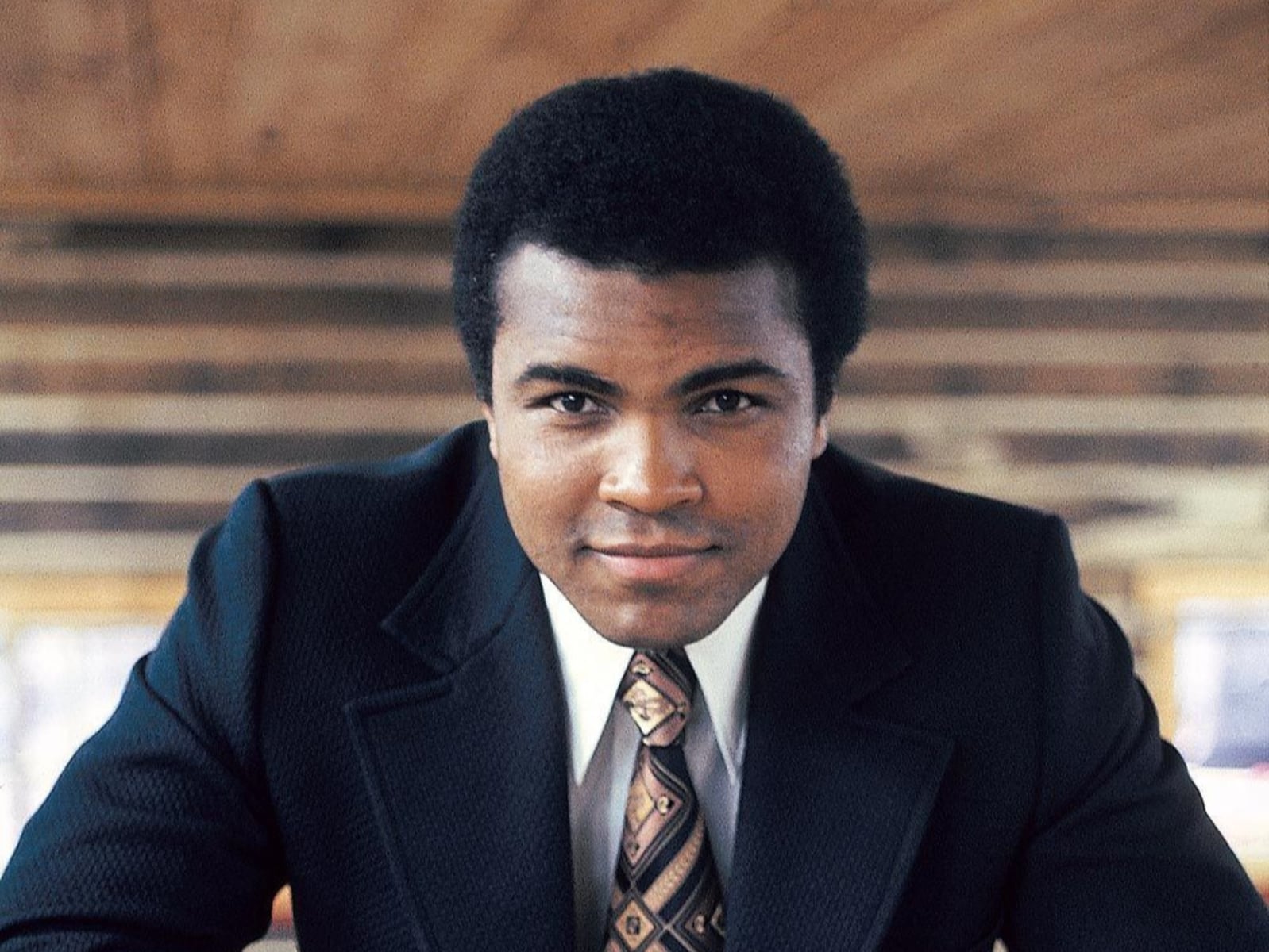 拳王阿里 Muhammad Ali 1971 年 BBC 專訪重溫！靈魂拷問「為何好東西都是白的」句句犀利