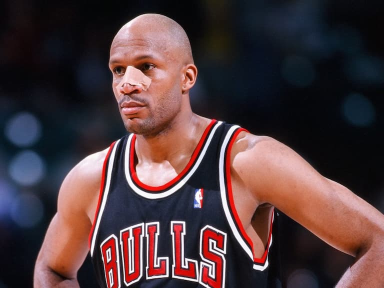 NBA／Ron Harper 看不慣雷霆馬刺系列賽假摔風氣：「希望球員可以踩那些假摔仔！」
