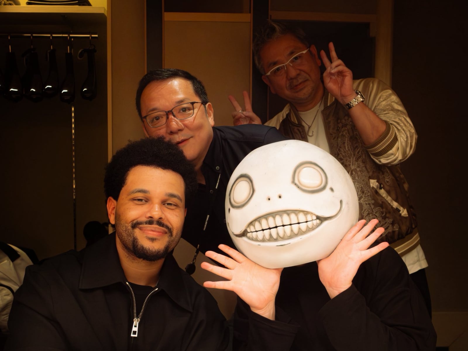 The Weeknd 與《艾爾登法環》、《尼爾》兩大遊戲神人東京同框！這場晚餐會變成跨界合作嗎？