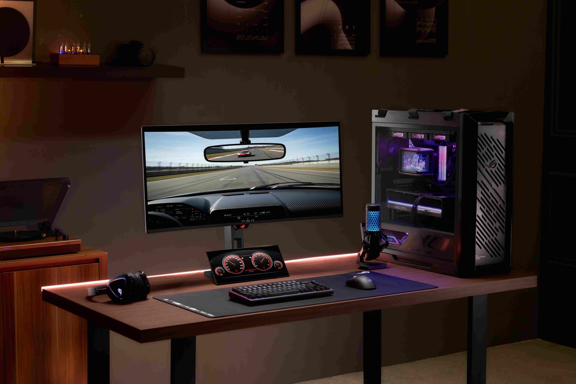 ROG 一口氣推出 2 款電競螢幕狂轟玩家!34 吋 OLED 曲面螢幕 280Hz 刷新率、0.03ms 反應時間太猛了!