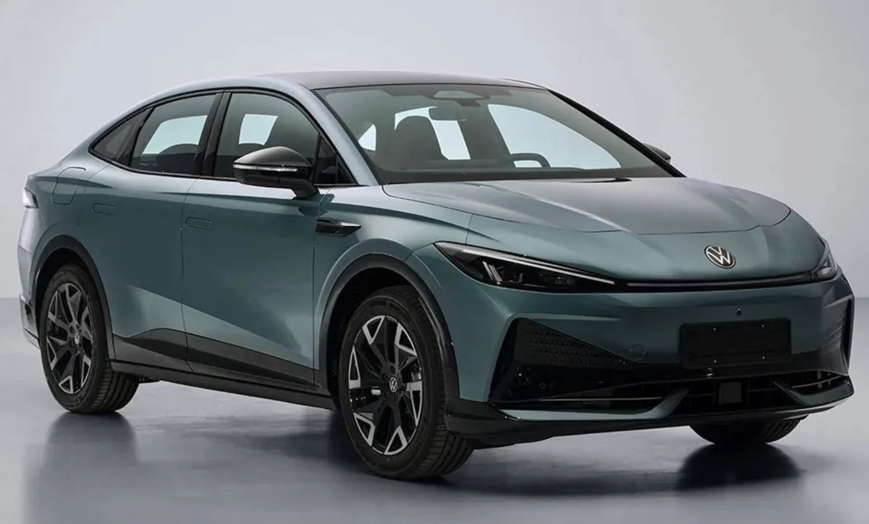 福斯 Volkswagen 新電動車 ID. Unyx 07 超低開價曝光！空間比 Tesla Model 3 更大，搶攻中國市場！