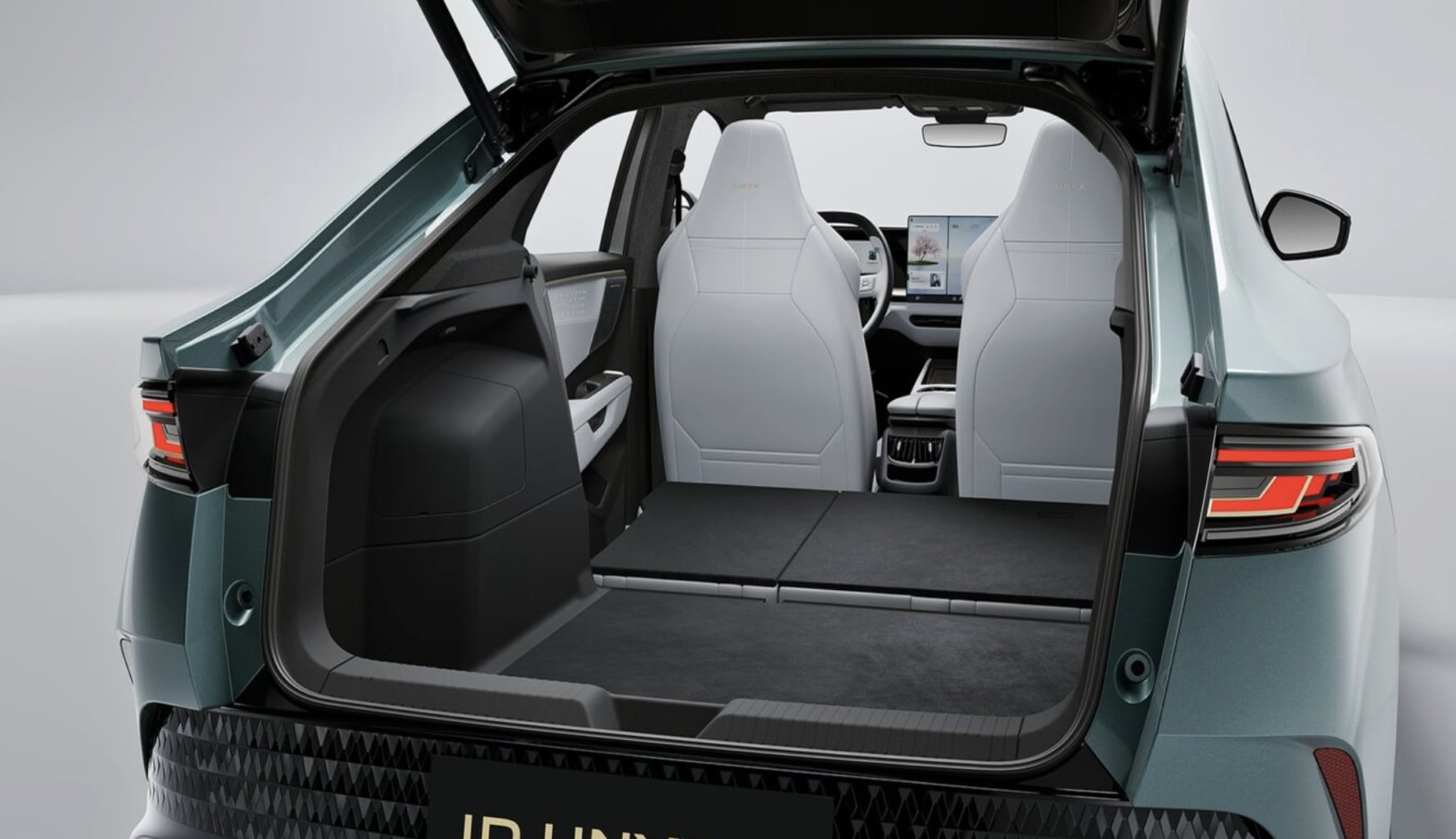 福斯 Volkswagen 新電動車 ID. Unyx 07 超低開價曝光！空間比 Tesla Model 3 更大，搶攻中國市場！