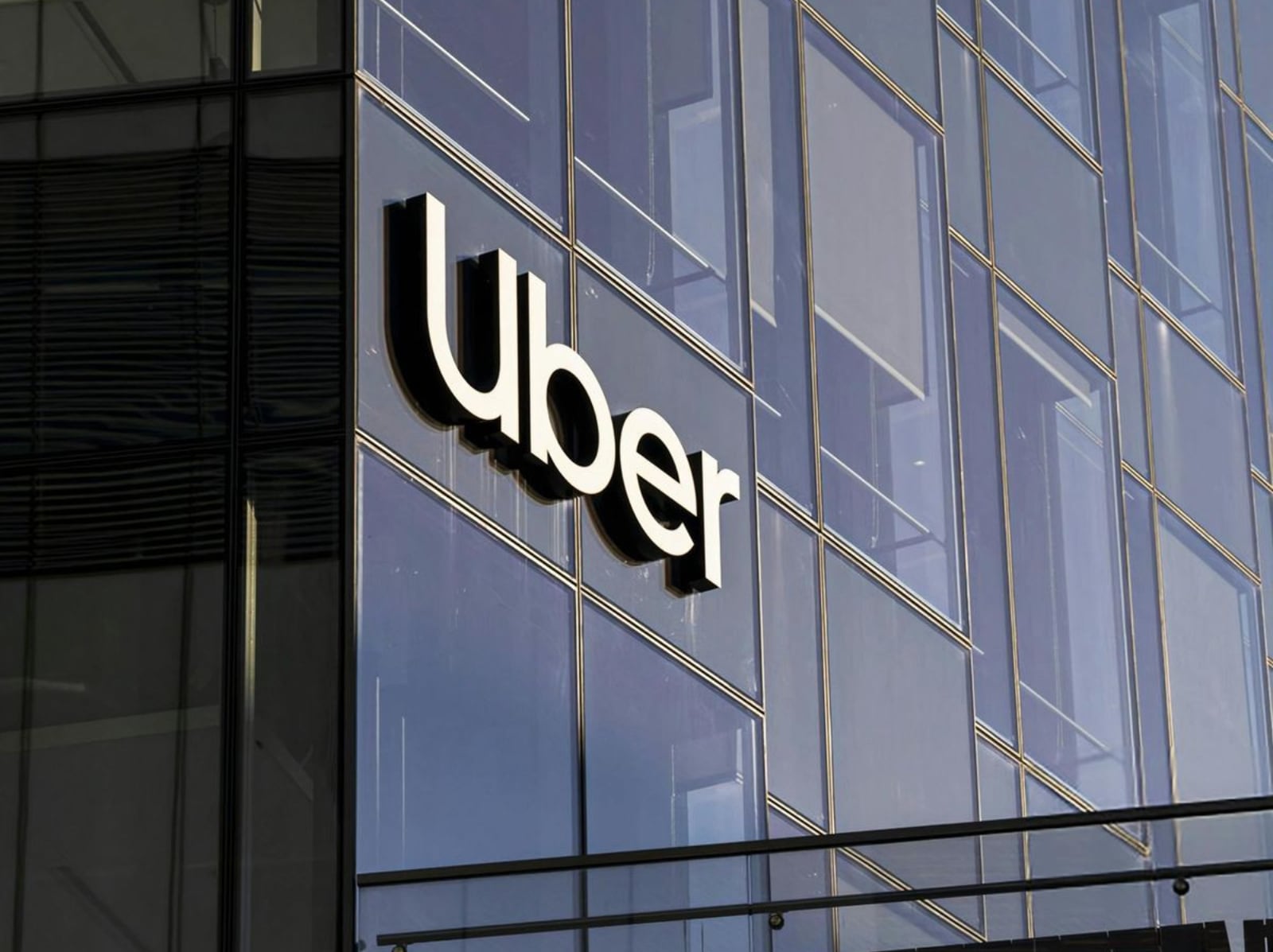盤點 Uber 品牌 10 大冷知識：曾有直升機服務、全球最長旅程⋯加碼 5 個台灣區優惠資訊！