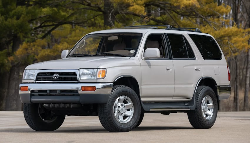 Toyota 4Runner 1996 年老車賣出天價！比新車價還貴掀起熱議！