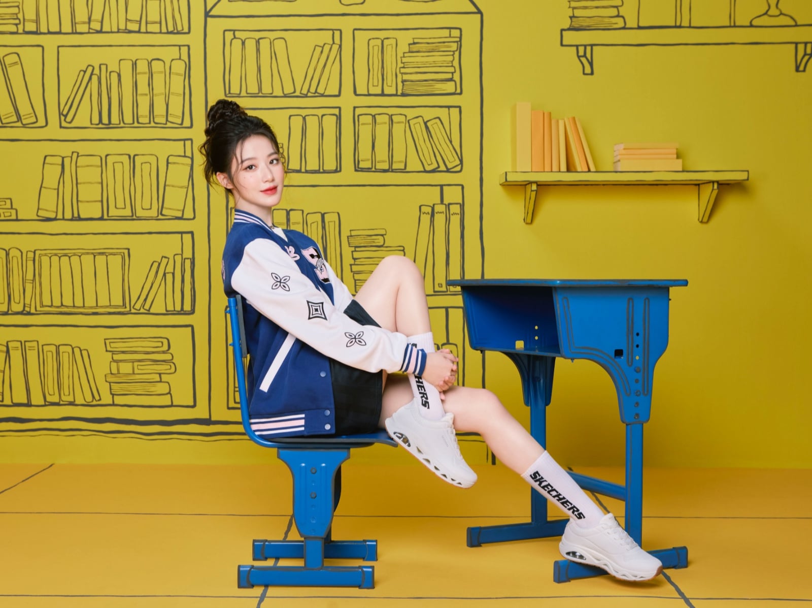 舒華化身校園女孩狂讚 SKECHERS UNO GLIDE-STEP！畢業季「舒式轉場」限定書籤必收⋯快看領取方法！