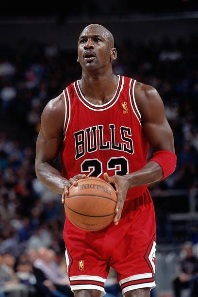 麥克喬丹 Michael Jordan 6 冠背後的秘密:「父母教我別把成就掛嘴邊」謙遜才是真底氣
