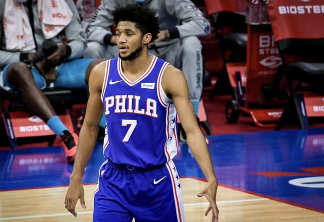 NBA/76 人 25 年沒進區決賽!卻送出 4 名區決得分手,球迷笑翻:「聯盟最強農場隊 !」