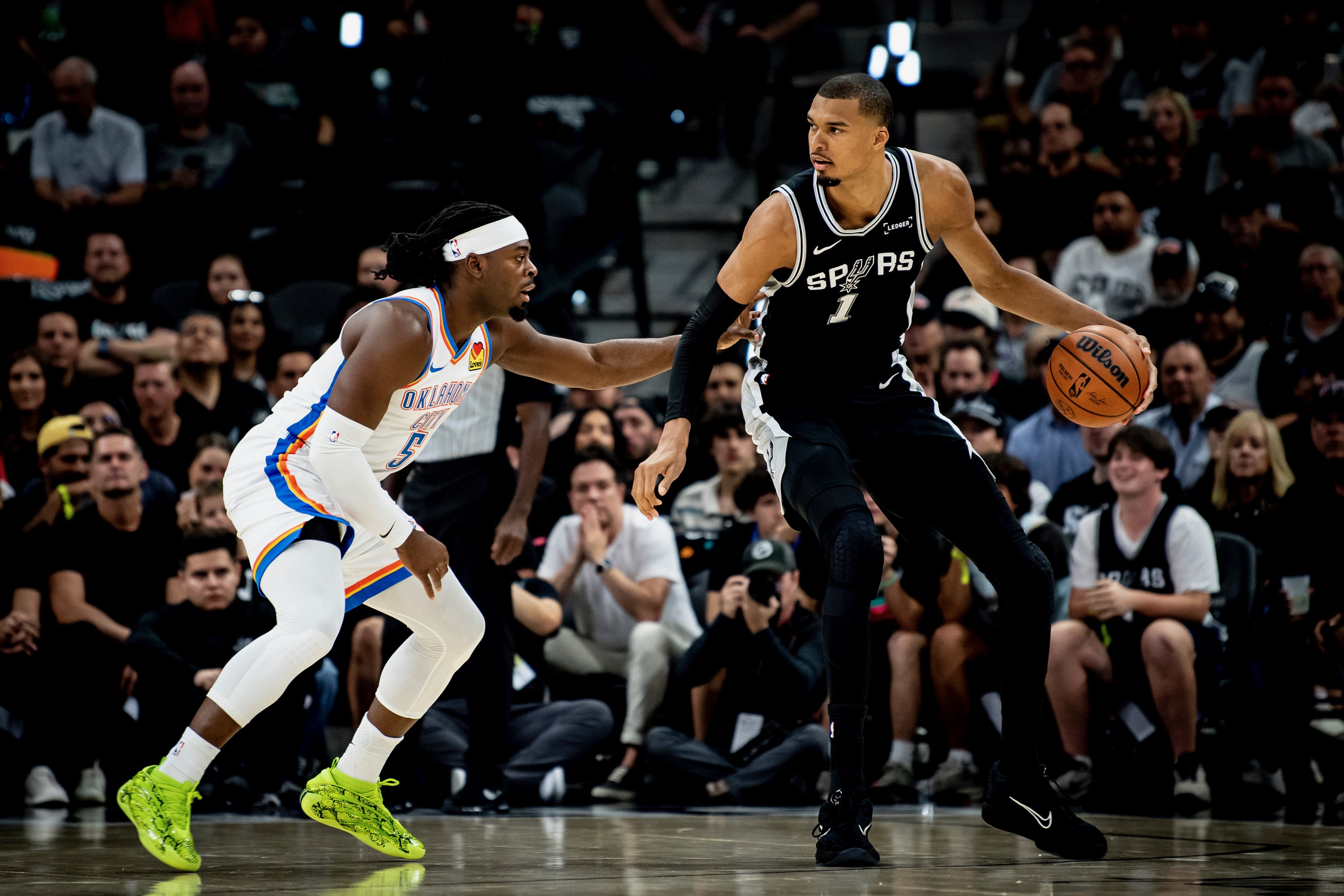 NBA／馬刺 G6 狂勝 27 分痛宰雷霆！斑馬 28+10、系列賽扳平進入搶七大戰！