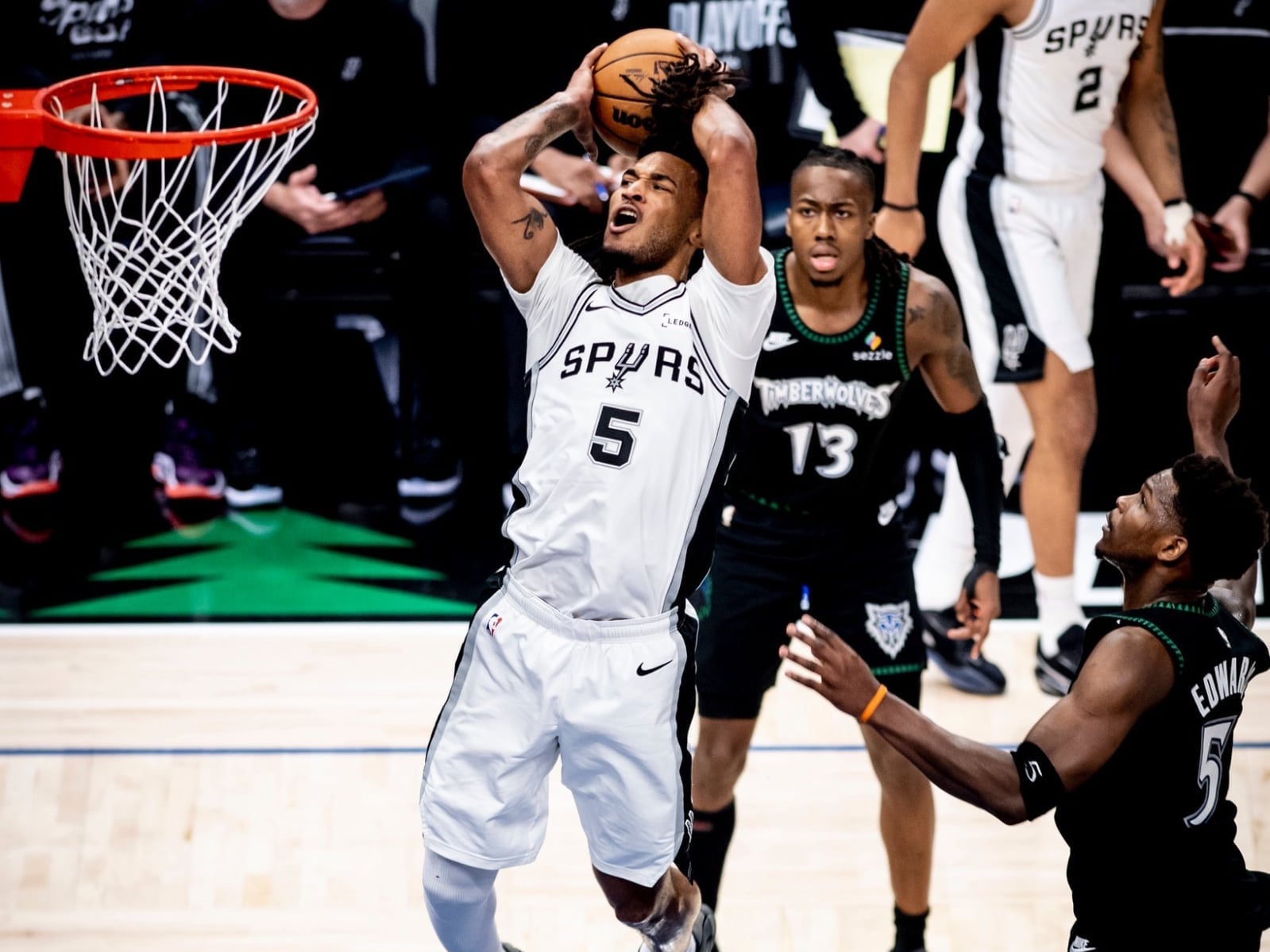 NBA／馬刺 vs 雷霆 G7 天王山之戰今早8:00開打！奧利尼克「斷手流」板凳奇兵能否逆轉晉級？