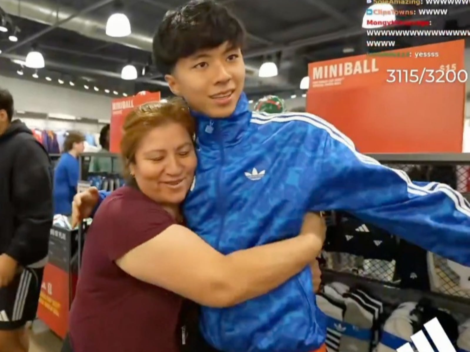 Ray 用 adidas 無限信用卡幫路人霸氣全額買單！超過 5000 美元被擋直接打給品牌高層？