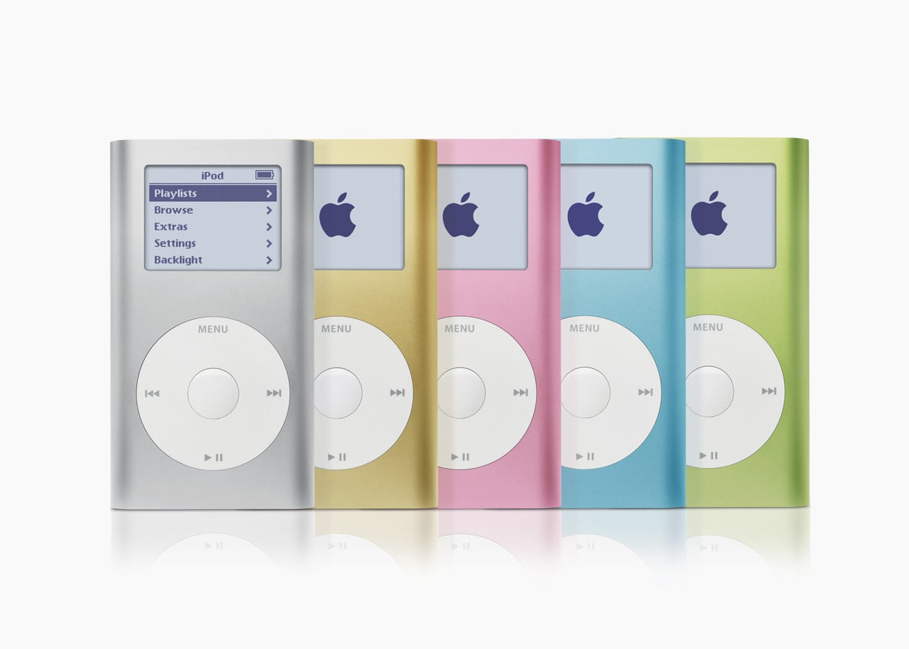 Travis Scott 現身歐冠決賽隨身攜帶 iPod 成焦點,還暗示可能要有新專輯了?