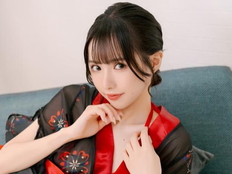 偶像系女優佐佐木佐木出道後人氣狂飆！自爆私下是「超級宅女」【老司J開車】