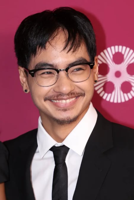 布萊德彼特兒子傳改姓「裘莉」!本人巴黎現身狀態超好掀討論!