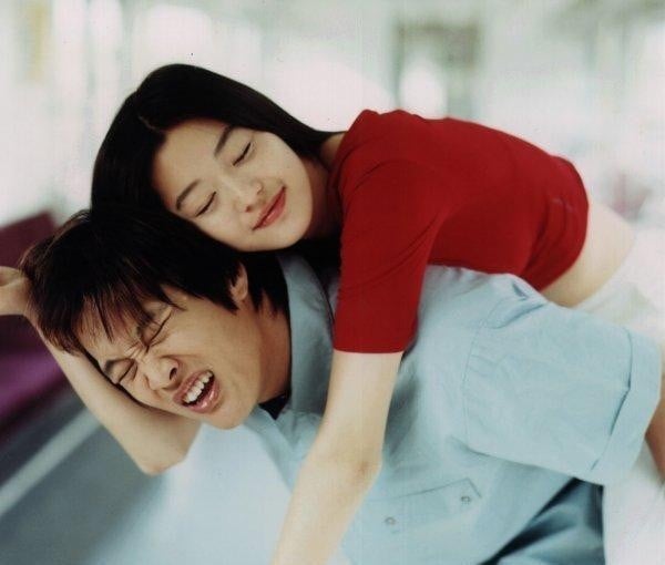《屍速禁區》全智賢身高 173 公分、千頌伊爆紅、帶貨女王、婚姻生活⋯8 件事快認識!
