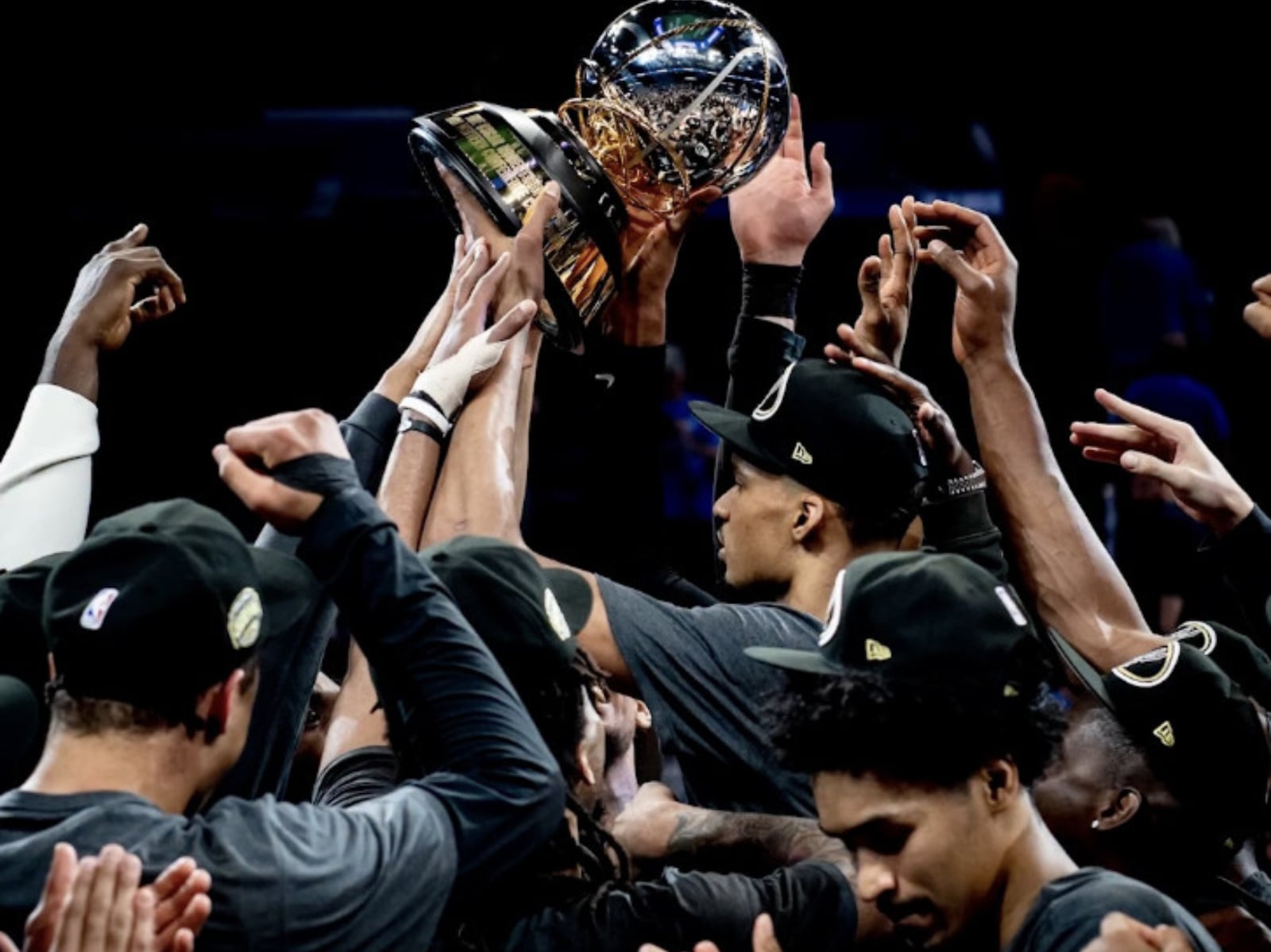 NBA／馬刺激戰 7 場晉級總冠軍賽！文班亞馬 Victor Wembanyama 請全隊看恐怖片放鬆？