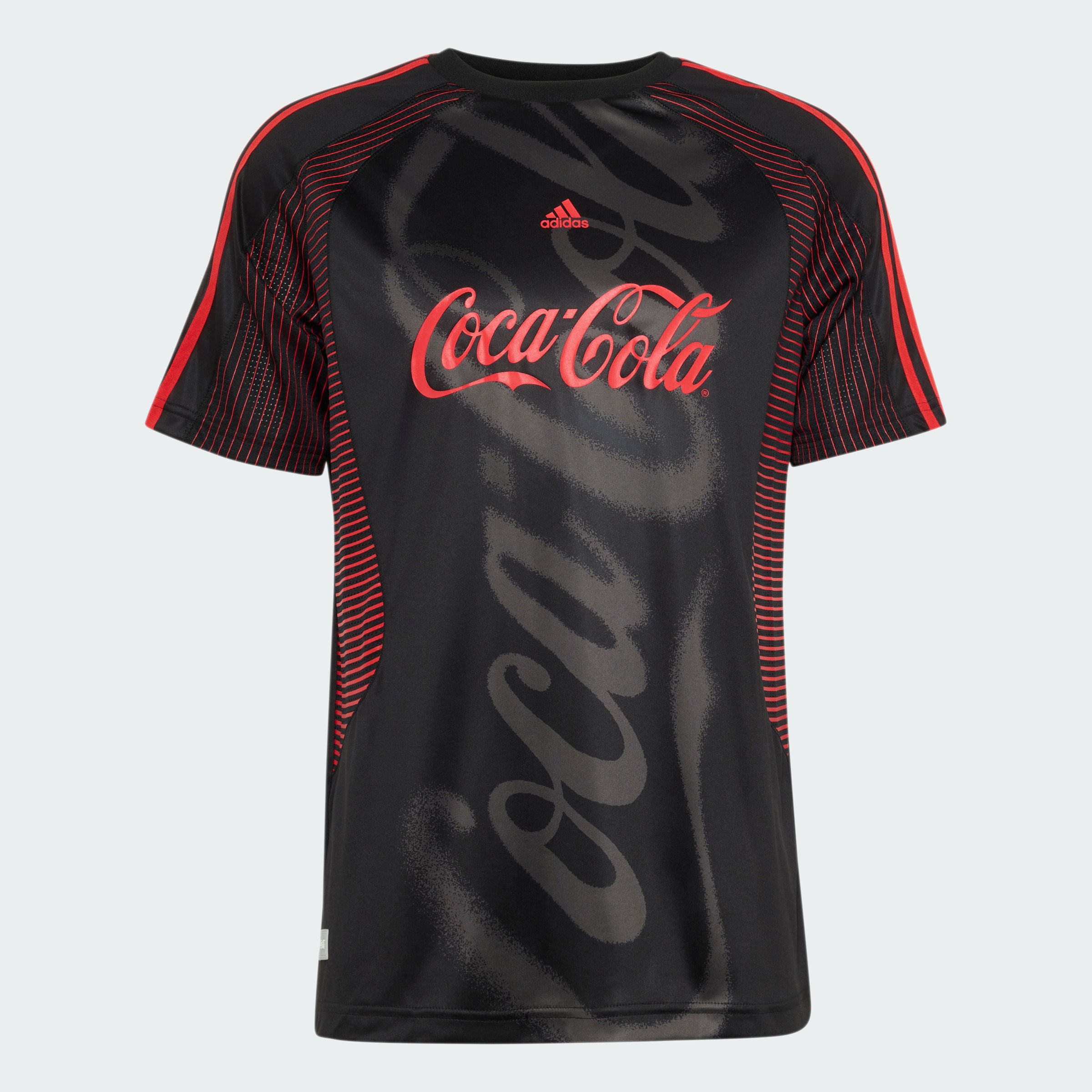 可口可樂 x adidas Originals 聯名歡慶 2026 世界盃！足球衣、Supertar 鞋款⋯發售資訊一次看！