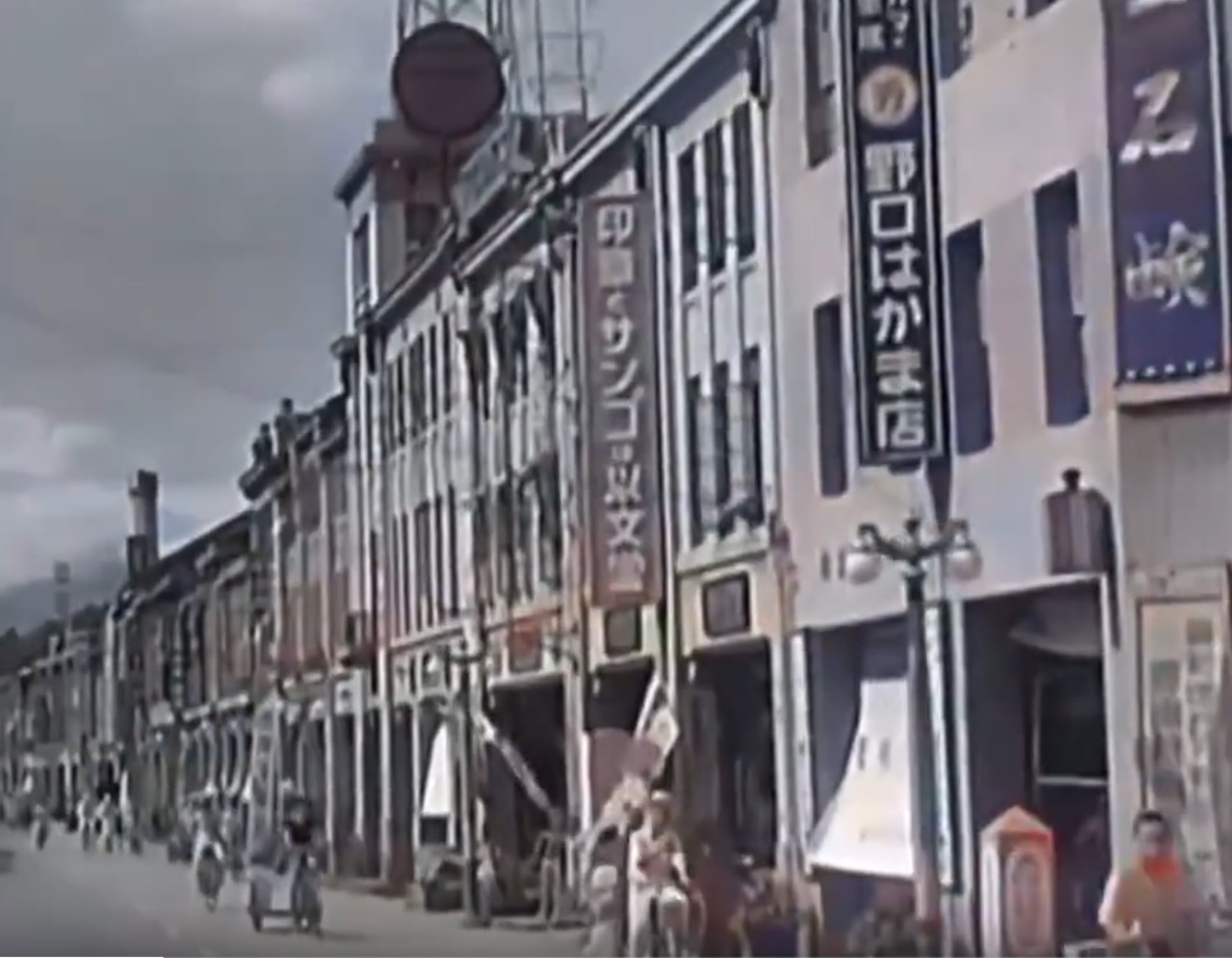 台灣 100 年前街景超珍貴畫面曝光！網友大讚：「乾淨又有秩序！」