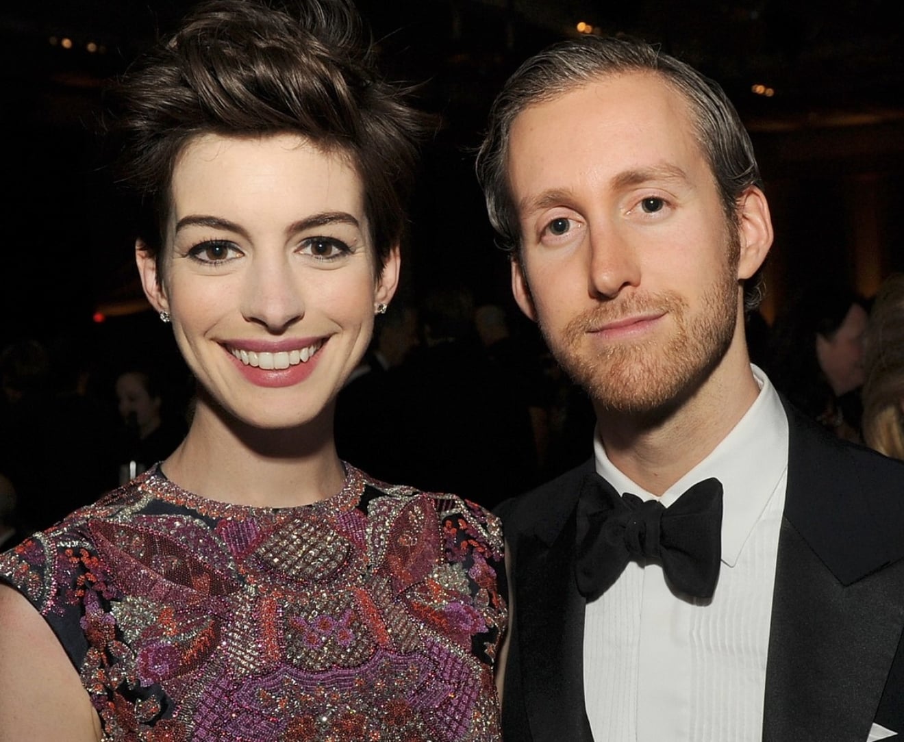 安海瑟薇 Anne Hathaway  老公撞臉莎士比亞！兩人老婆名字一字不差掀熱論！