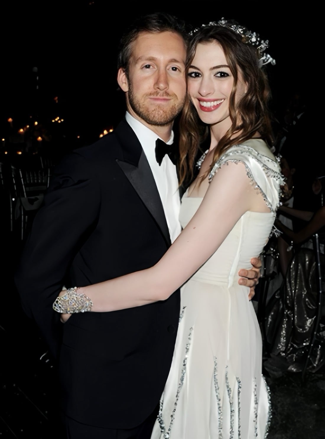 安海瑟薇 Anne Hathaway  老公撞臉莎士比亞！兩人老婆名字一字不差掀熱論！