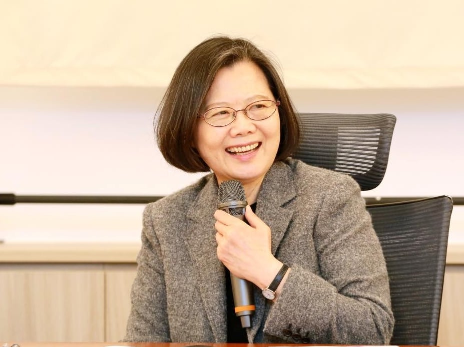 蔡英文一句「YBSG」掀全網熱議！親揭真實意思，還自製哏圖狂吸百萬瀏覽！