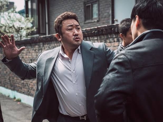 《鐵拳教育》換馬東石演會怎樣 Threads 掀熱議！網友笑翻：「一巴掌直接超渡！」