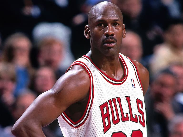 NBA／公牛王朝名將史泰西·金 Stacey King 驟逝享年59歲！喬丹三連霸隊友、球評生涯逾20年
