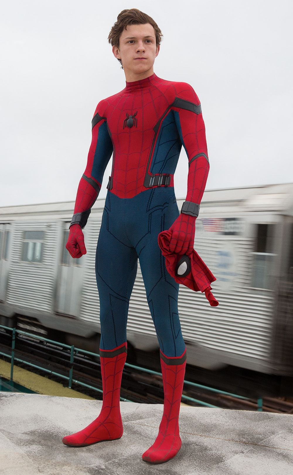 湯姆·霍蘭德 Tom Holland 引克里斯汀·貝爾金句反內耗:「沒我電話的人,你的意見毫無意義」