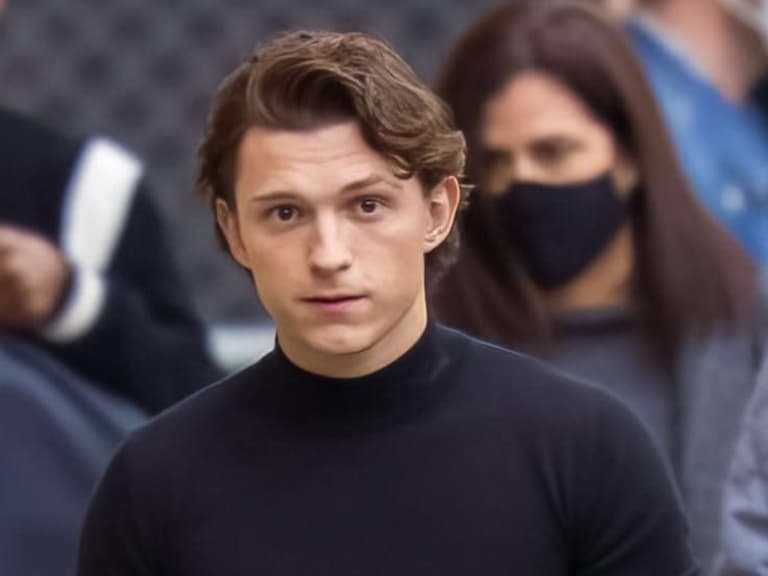 湯姆·霍蘭德 Tom Holland 引克里斯汀·貝爾金句反內耗：「沒我電話的人，你的意見毫無意義」