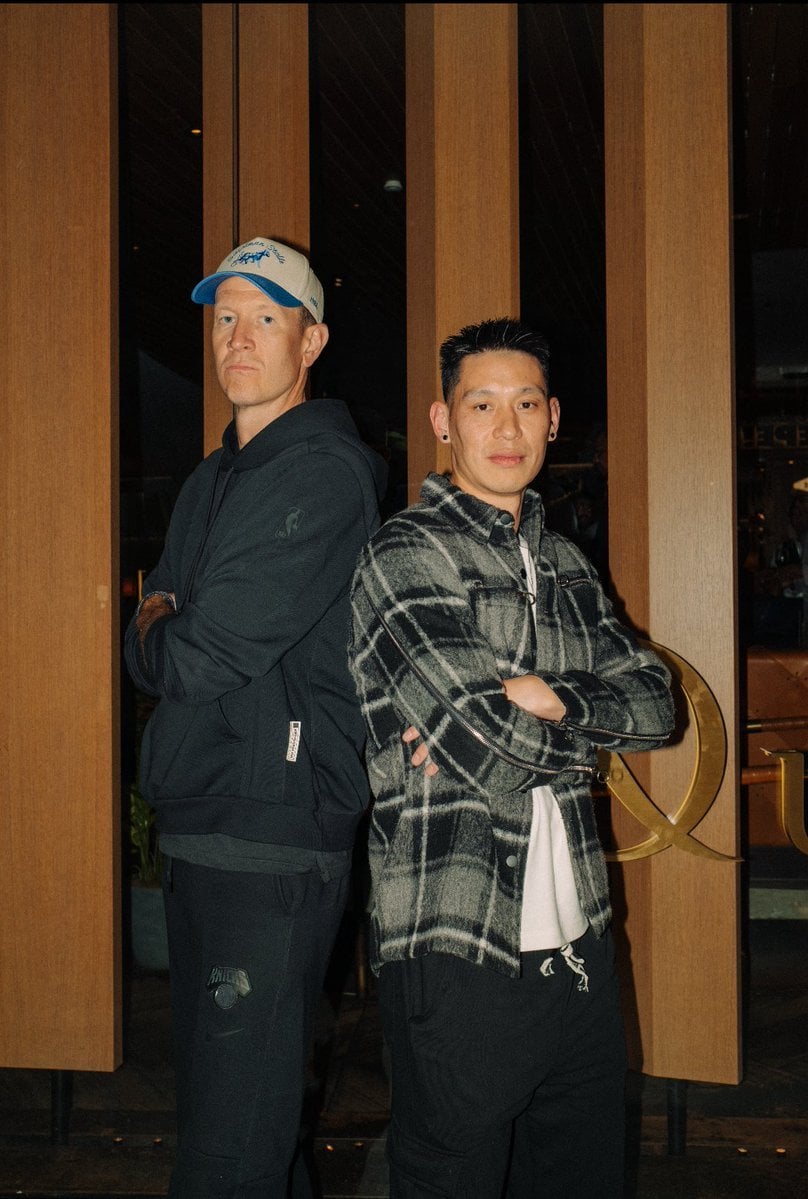 林書豪 Jeremy Lin 與諾瓦克 Steve Novak 久別重逢!「腰帶哥」合影曝光,PTT 鄉民:午夜夢迴