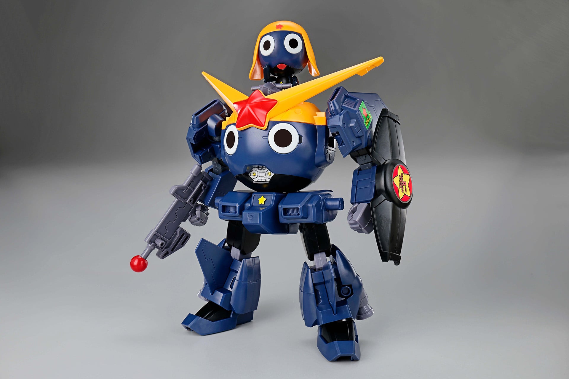 《Keroro 軍曹》動畫化 22 年首次正式聯動《機動戰士鋼彈》!阿姆羅、夏亞同框、兩款合作模型同步開賣!