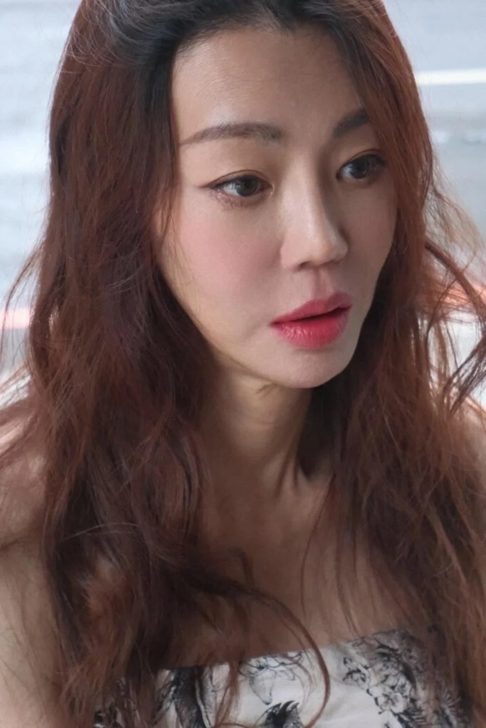 法拉利姐張婷婷大改造美照曝光!網友全傻眼:「以為是全智賢 !」