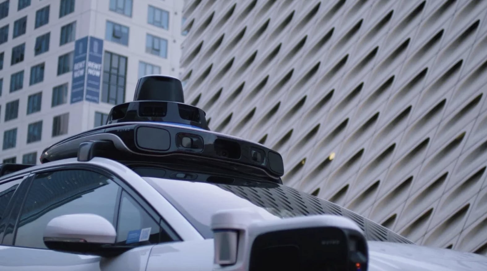 自動駕駛市場上看 1779 億美元!NVIDIA、鴻海、Uber 加速布局新感測技術突破 90% 辨識率!