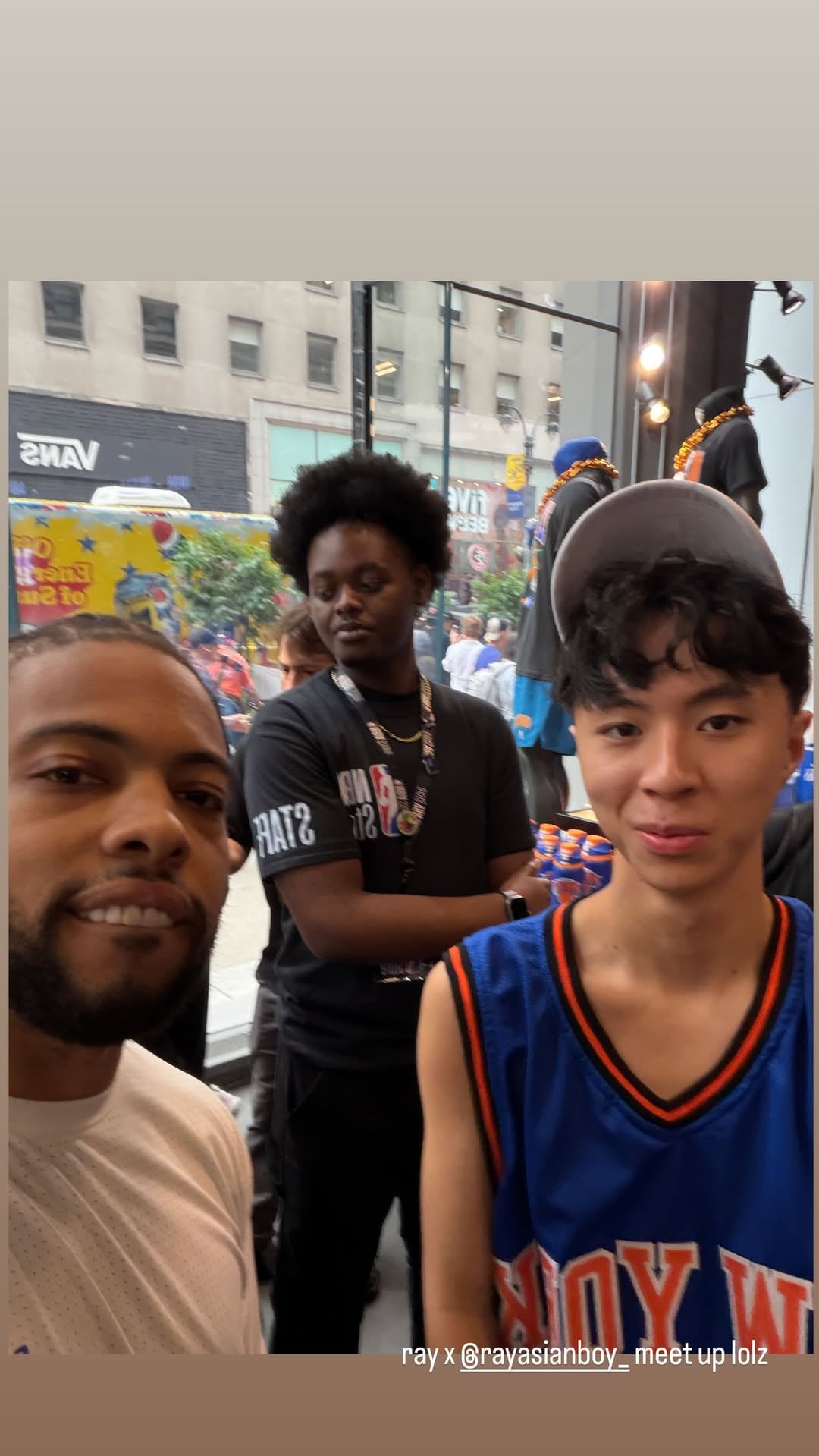 Ray 遇到 IG 帳號使用「ray」男子本尊!開價 1 萬美元想買下卻遭拒絕!