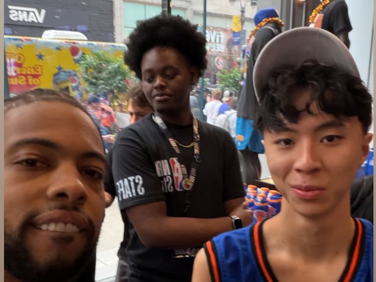 Ray 遇到 IG 帳號使用「ray」男子本尊!開價 1 萬美元想買下卻遭拒絕!
