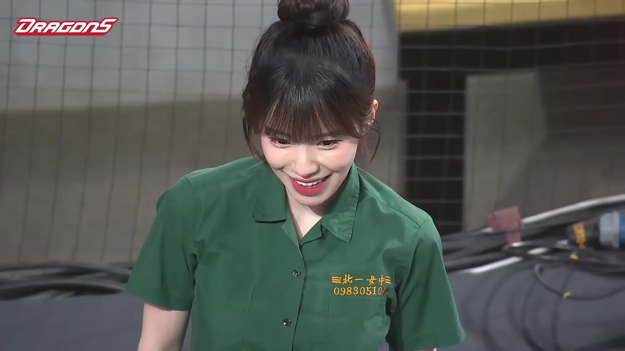李多慧北一女制服風波親上火線！當場用中文道歉：「我是外國人，對不起！」