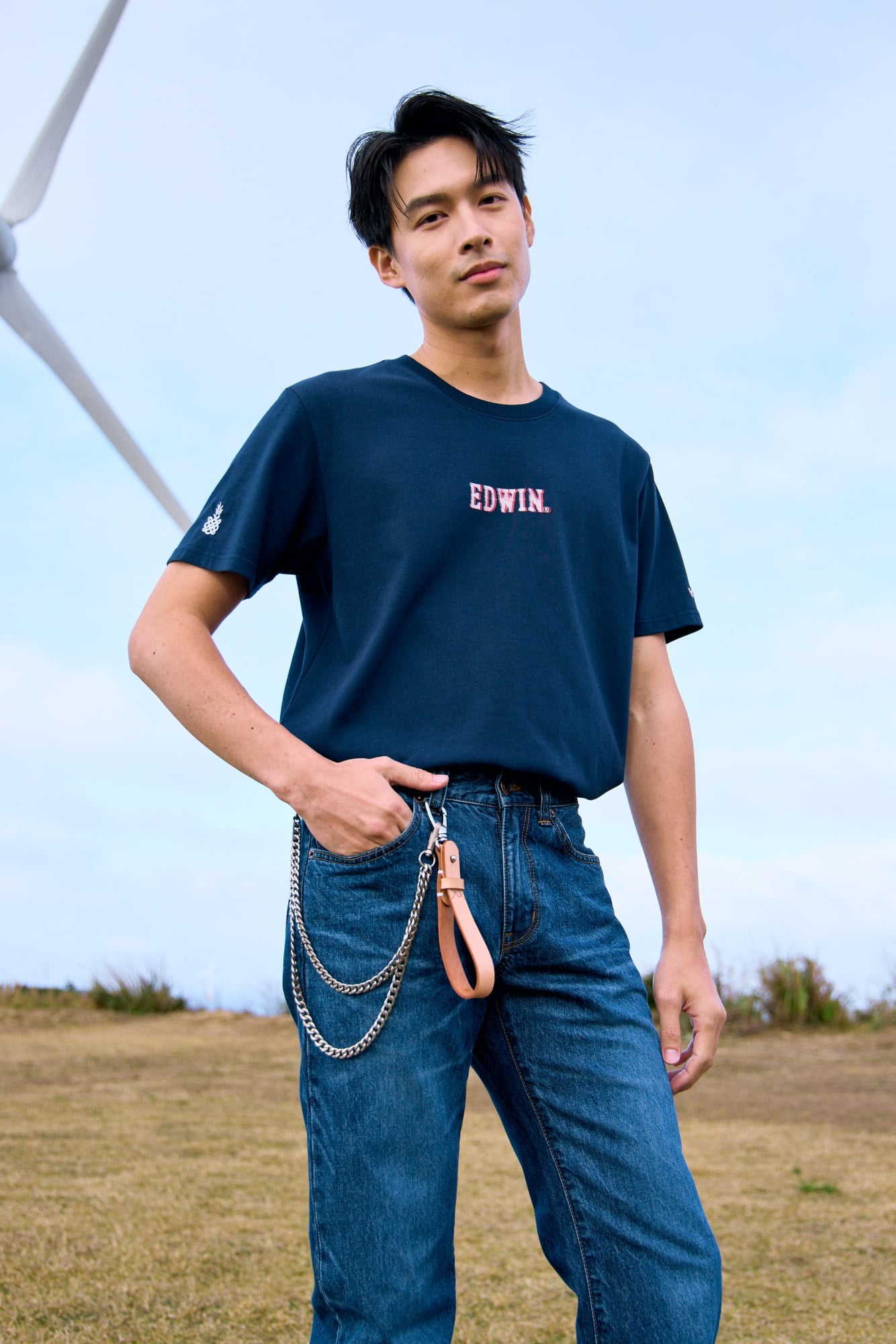 EDWIN 夏季新科技狂讚!花蓮玉石「冰河玉迦績褲」透氣爆表,網友喊:終於能舒服穿牛仔褲了!