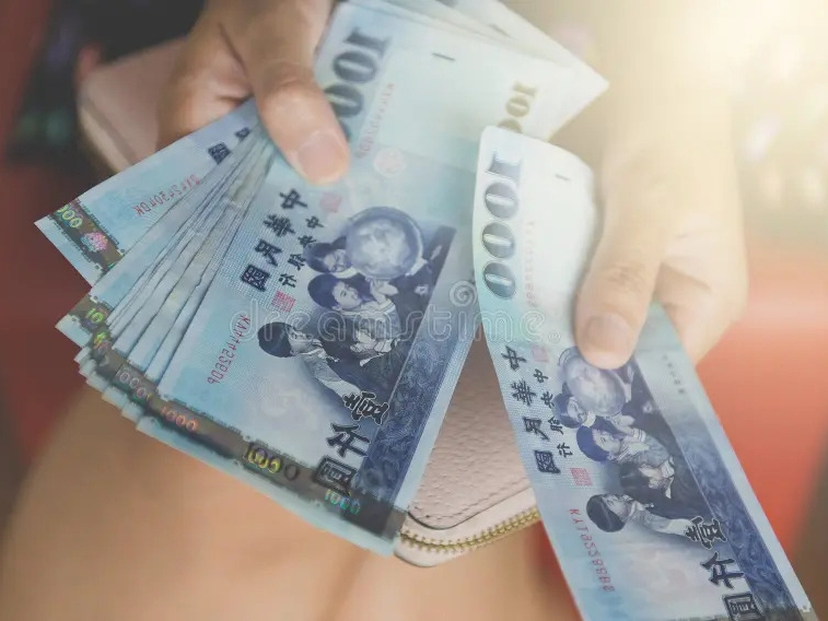 2026 普發現金懶人包！最高可領 10000 元、8 筆補助開放申請⋯領取資格一次看！