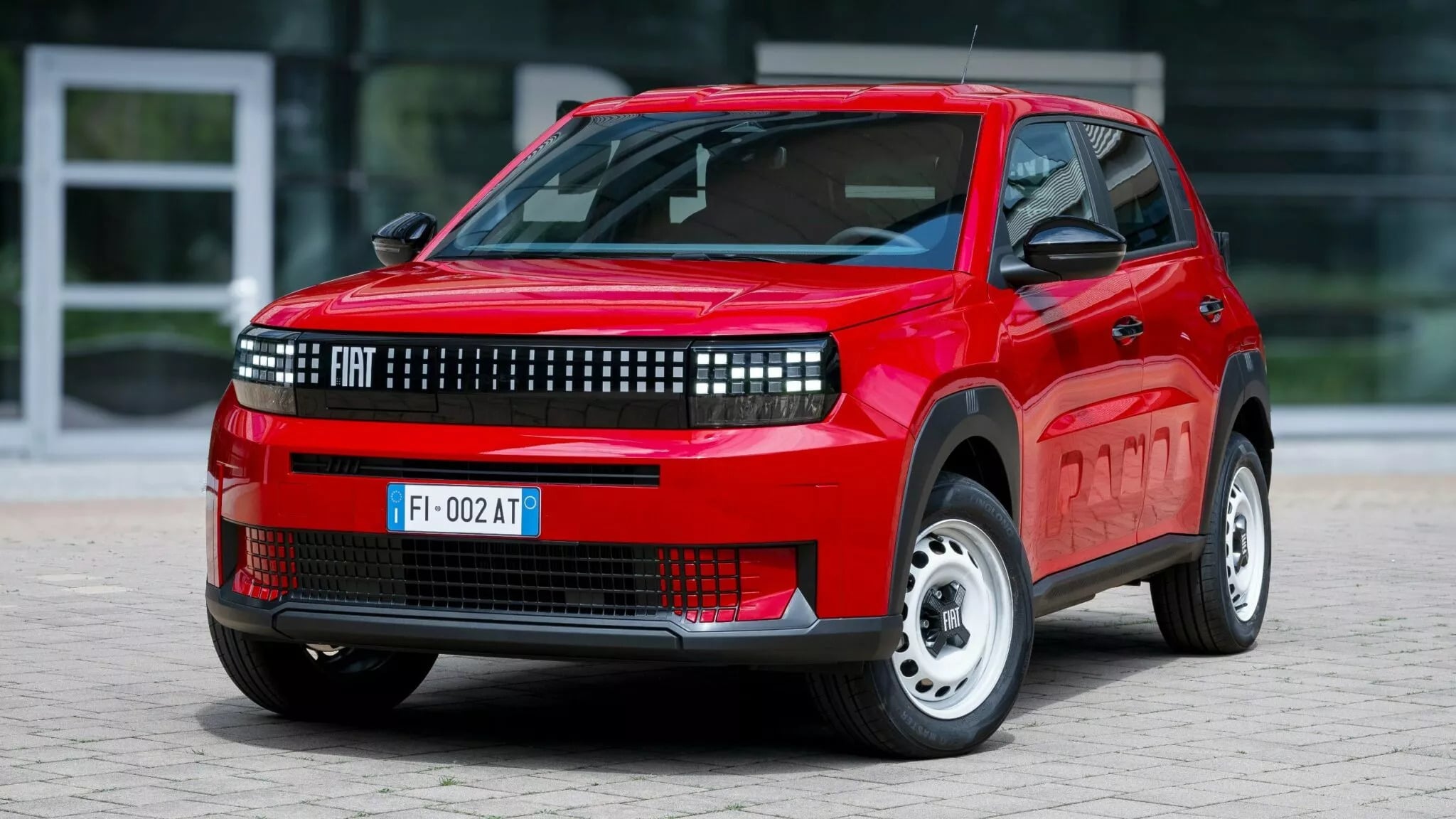 Fiat Grande Panda 回歸!復古外型、純電油電雙系統⋯規格一次看!
