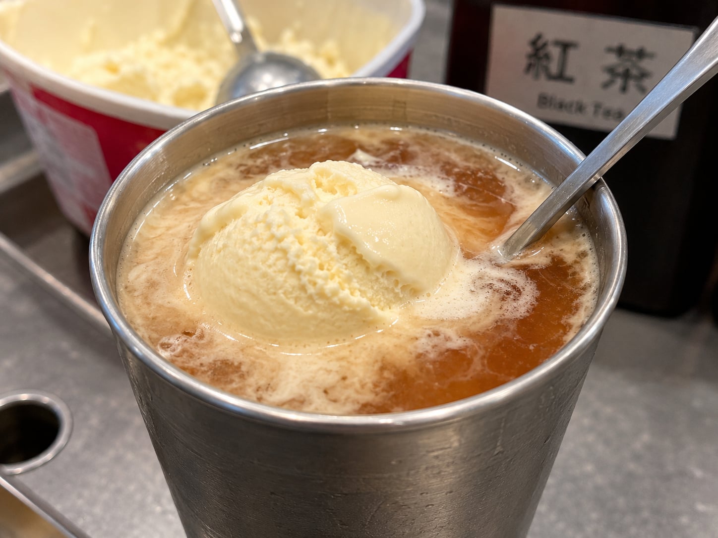 火鍋店冰淇淋隱藏吃法 Threads 爆紅！老饕：「吃了 20 年才知道！」