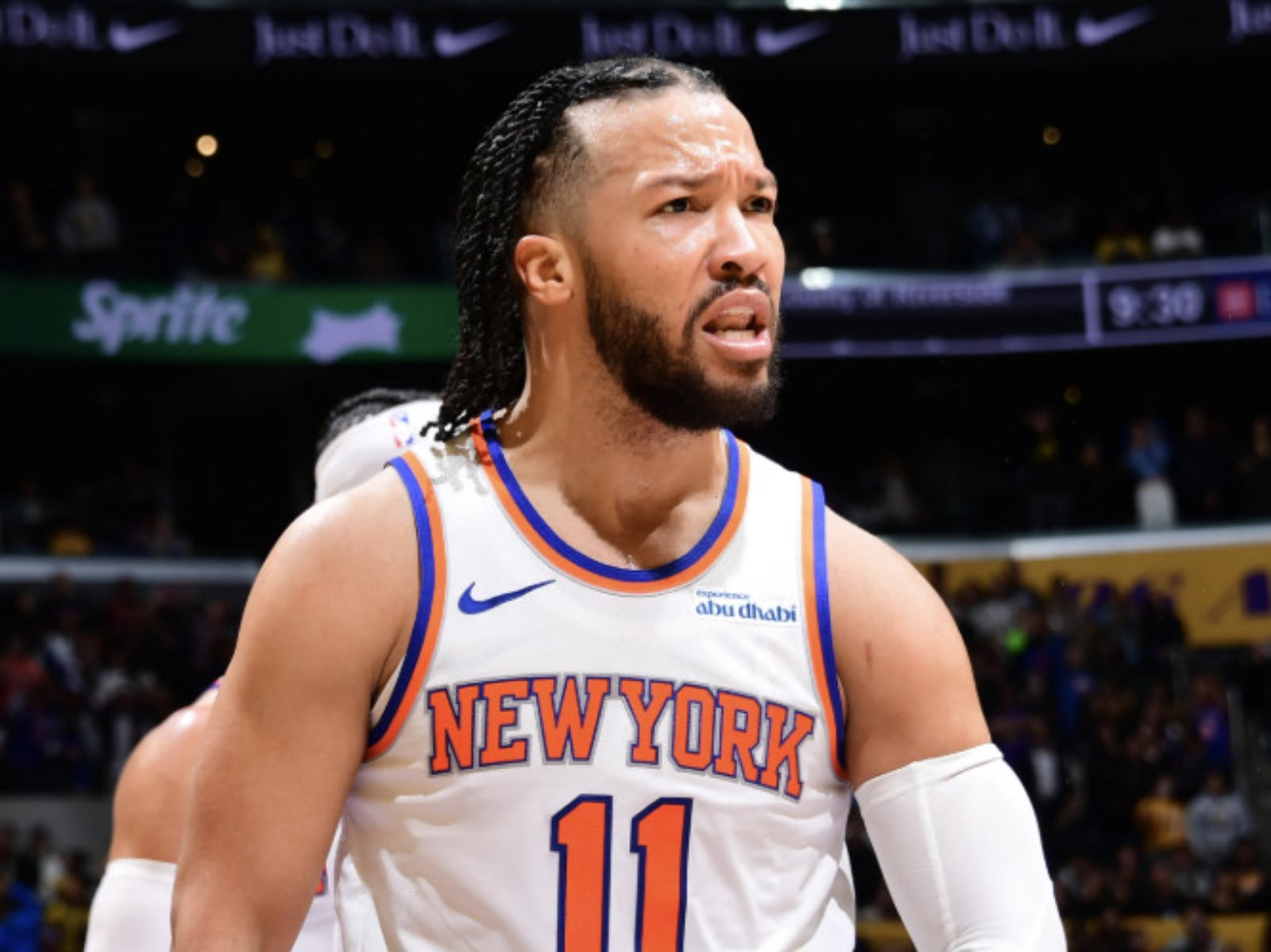 NBA／Jalen Brunson 奪冠派對上舉杯喊「F**k Wemby！」被墊腳、巴頭的怒火終於爆發！