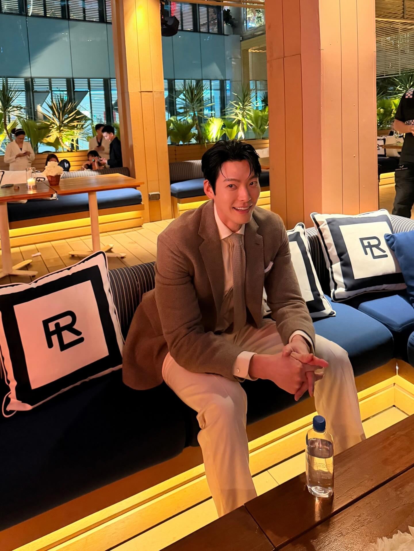 金宇彬抗癌 35 次放射治療首度公開!申敏兒暫停 2 年演藝工作陪伴,一句話逼哭全網:「這才是真正的愛情」