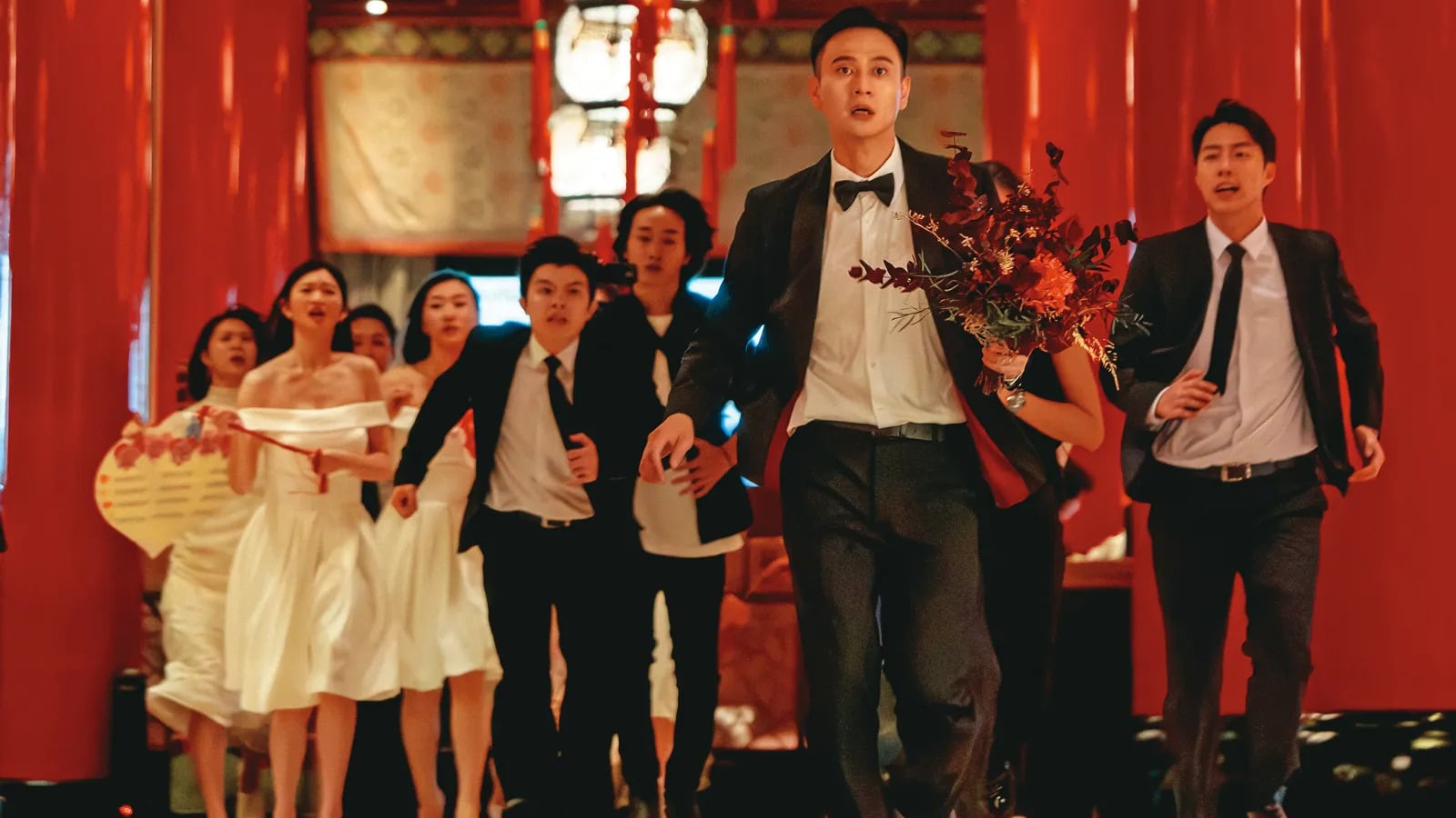 Netflix《雙囍》好看嗎?劉冠廷兩度當新郎、婚禮劇情掀熱議⋯觀眾評:「根本亞洲家庭恐怖片!」
