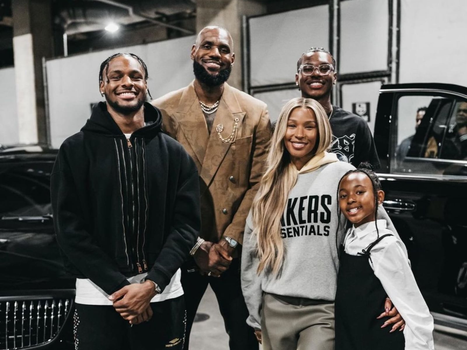 NBA／詹皇 40 歲談擇偶觀狂表示「無法接受全職婦女」！同步分享自己「永不再婚」